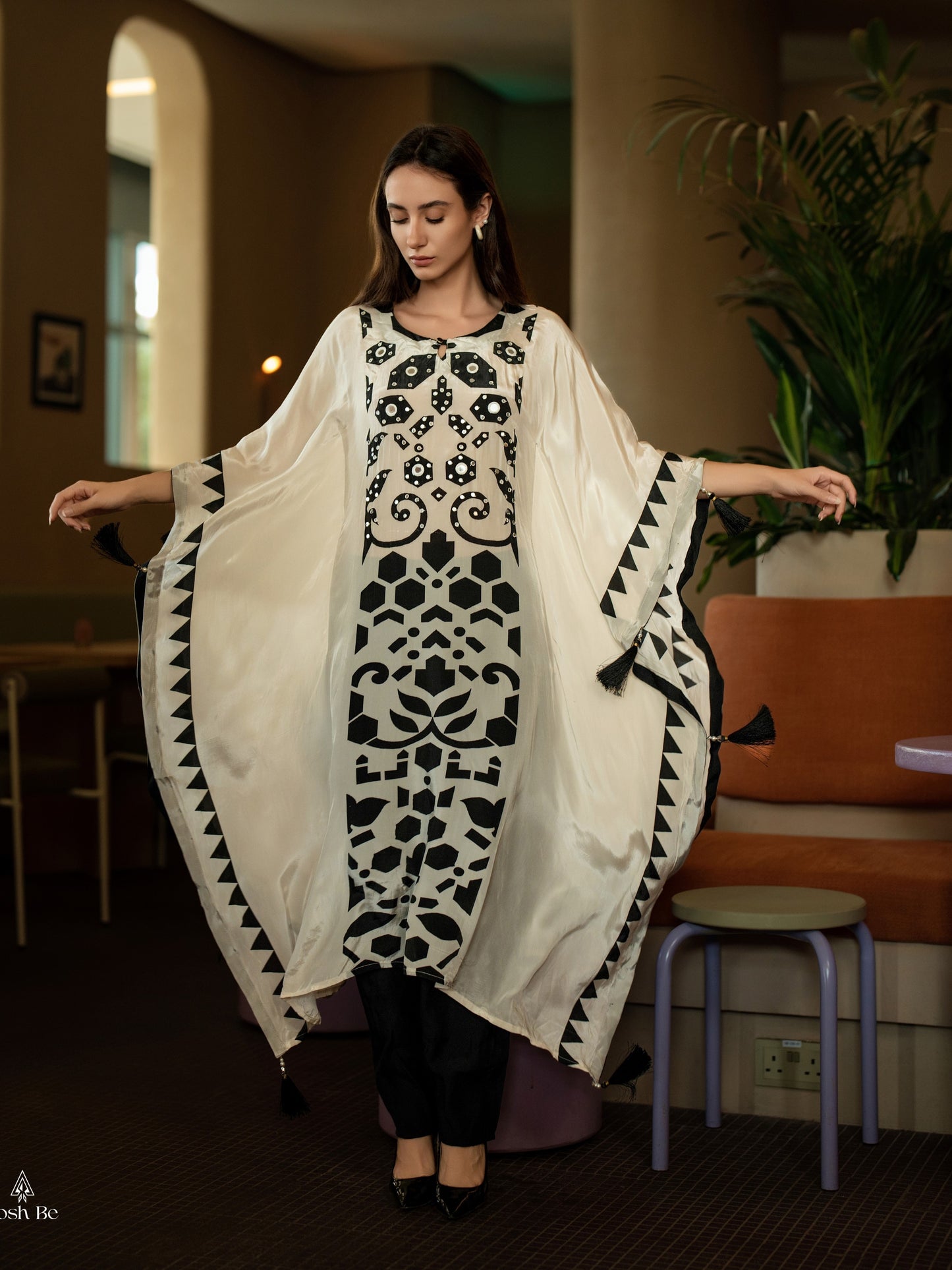 Chic Kaftan & Pants
